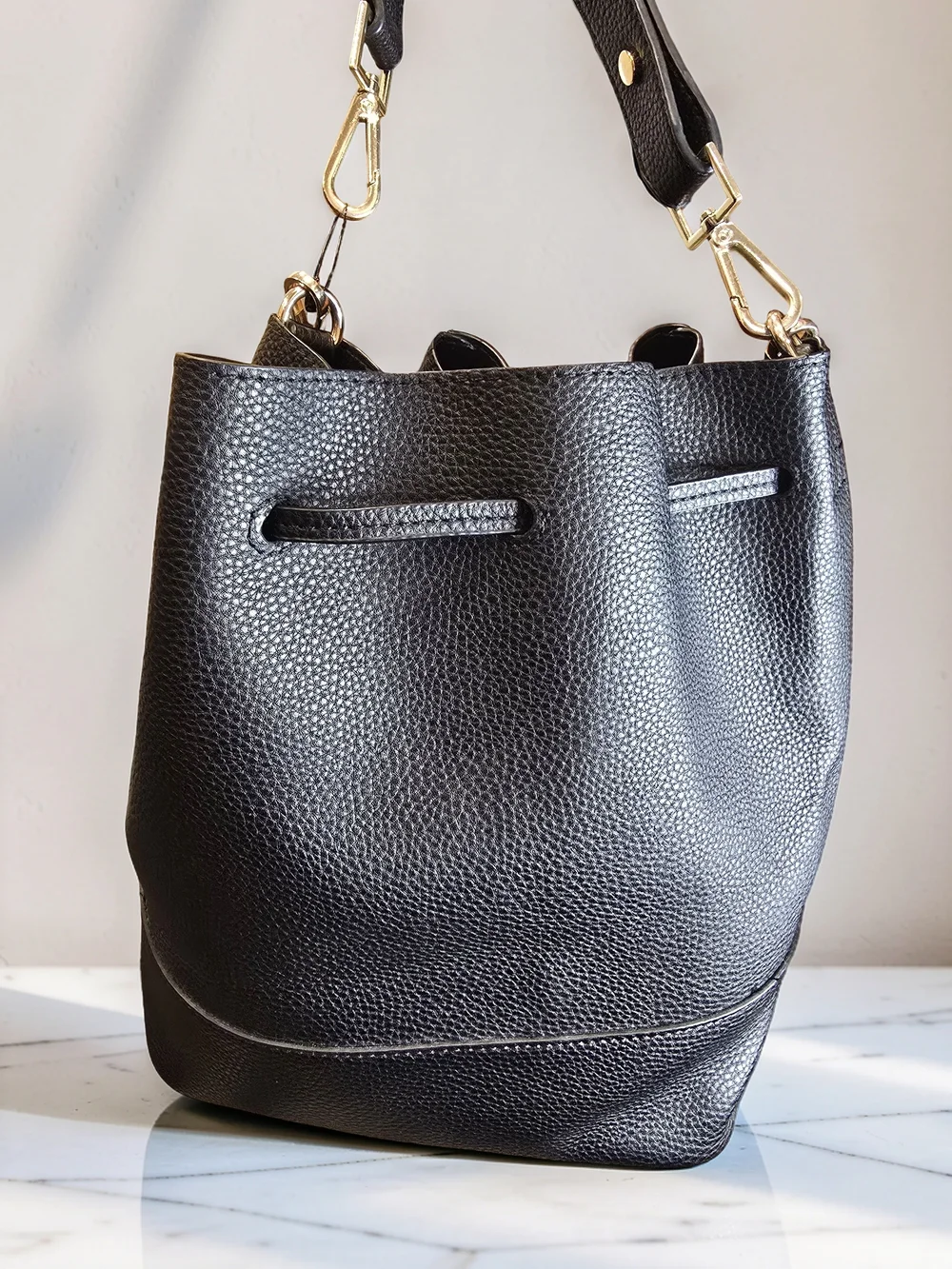 Zara Black Pebbled Drawstring Bucket Bag Crossbody